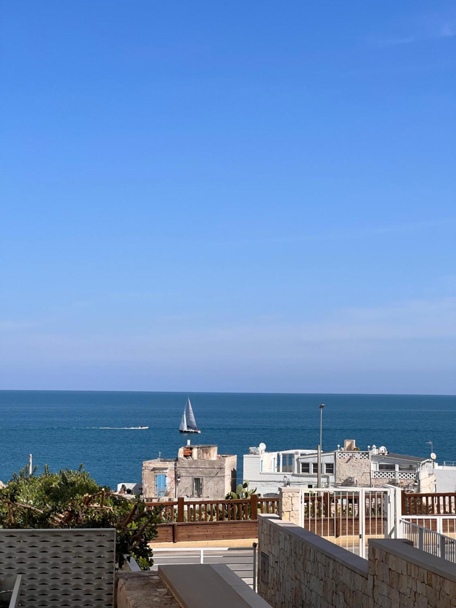Orange Dream Hotel โปลีญาโนอามาเร ภายนอก รูปภาพ